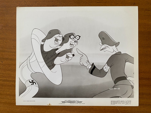 Donald duck der - duck, face